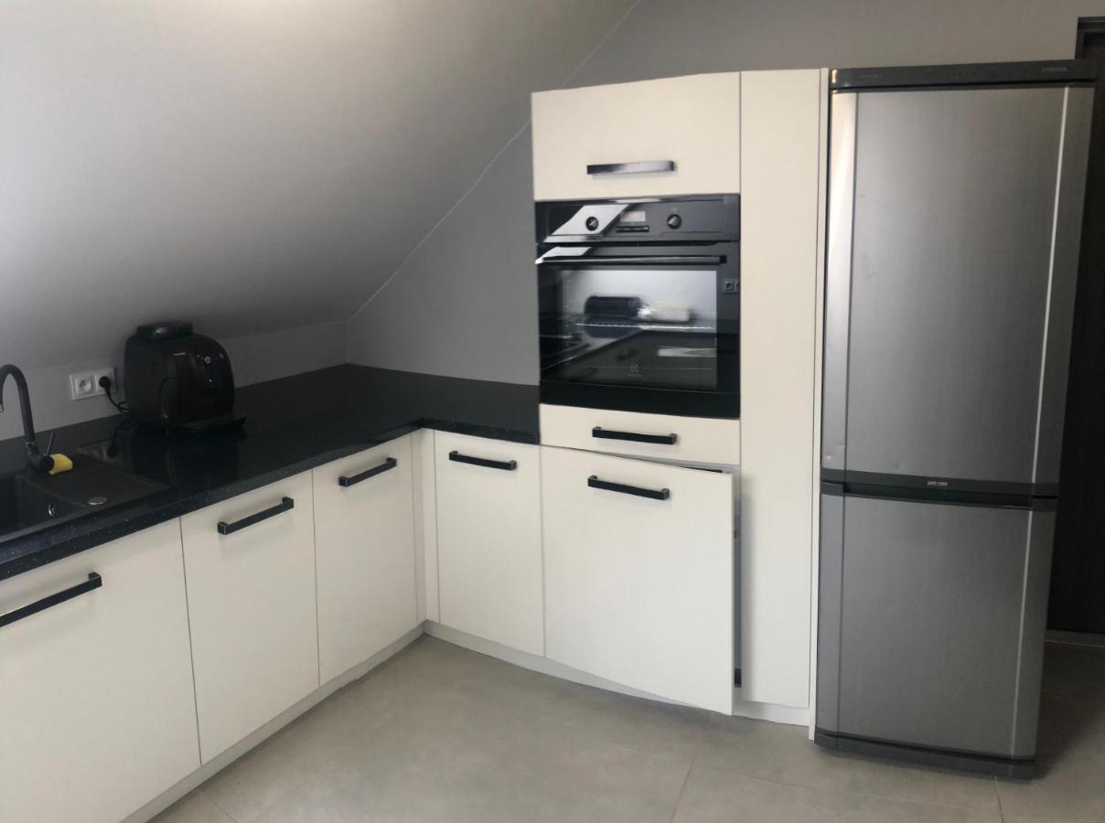 Klimatyzowane Apartamenty I Pokoje Przy Targach Kielce Exterior foto